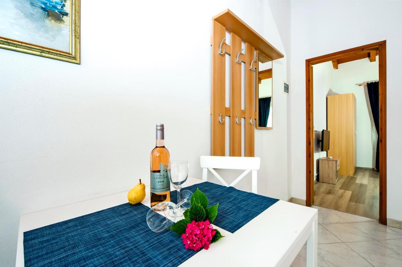 Apartman Near Beach Pelagic Sea View Rovinj Luaran gambar