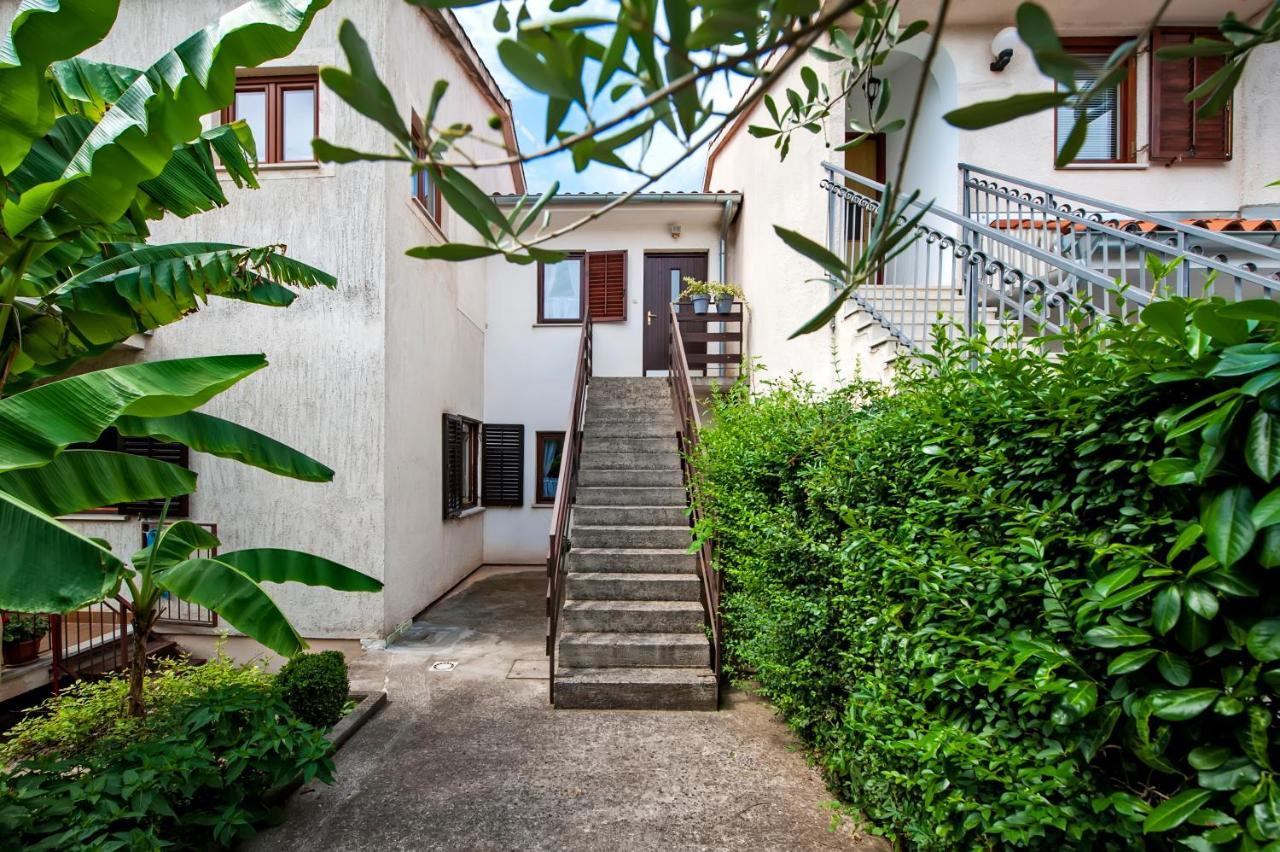Apartman Near Beach Pelagic Sea View Rovinj Luaran gambar