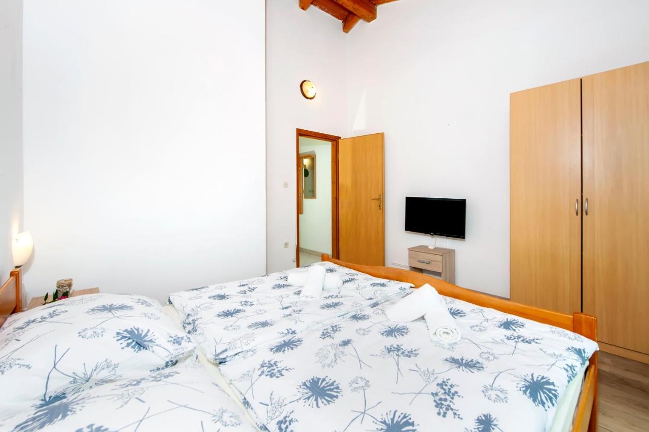 Apartman Near Beach Pelagic Sea View Rovinj Luaran gambar